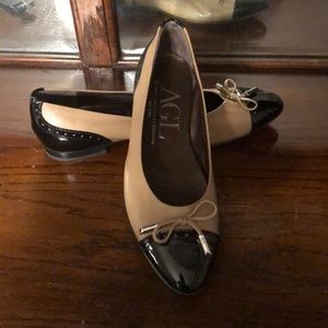 Never worn! Attilio Giusti Leombruni Flats